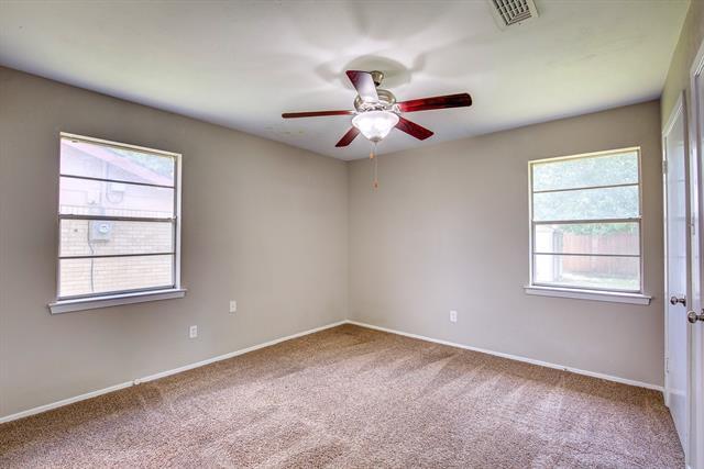 Building Photo - 604 Ruidoso Dr