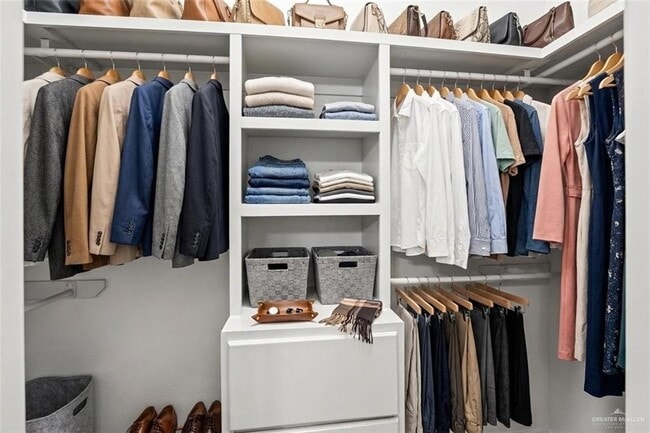 Building Photo - 35 N 30th St