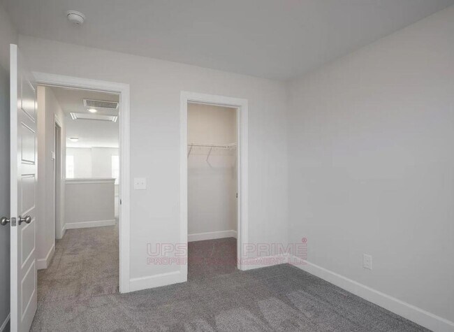 Building Photo - 8 Callen Oak Wy