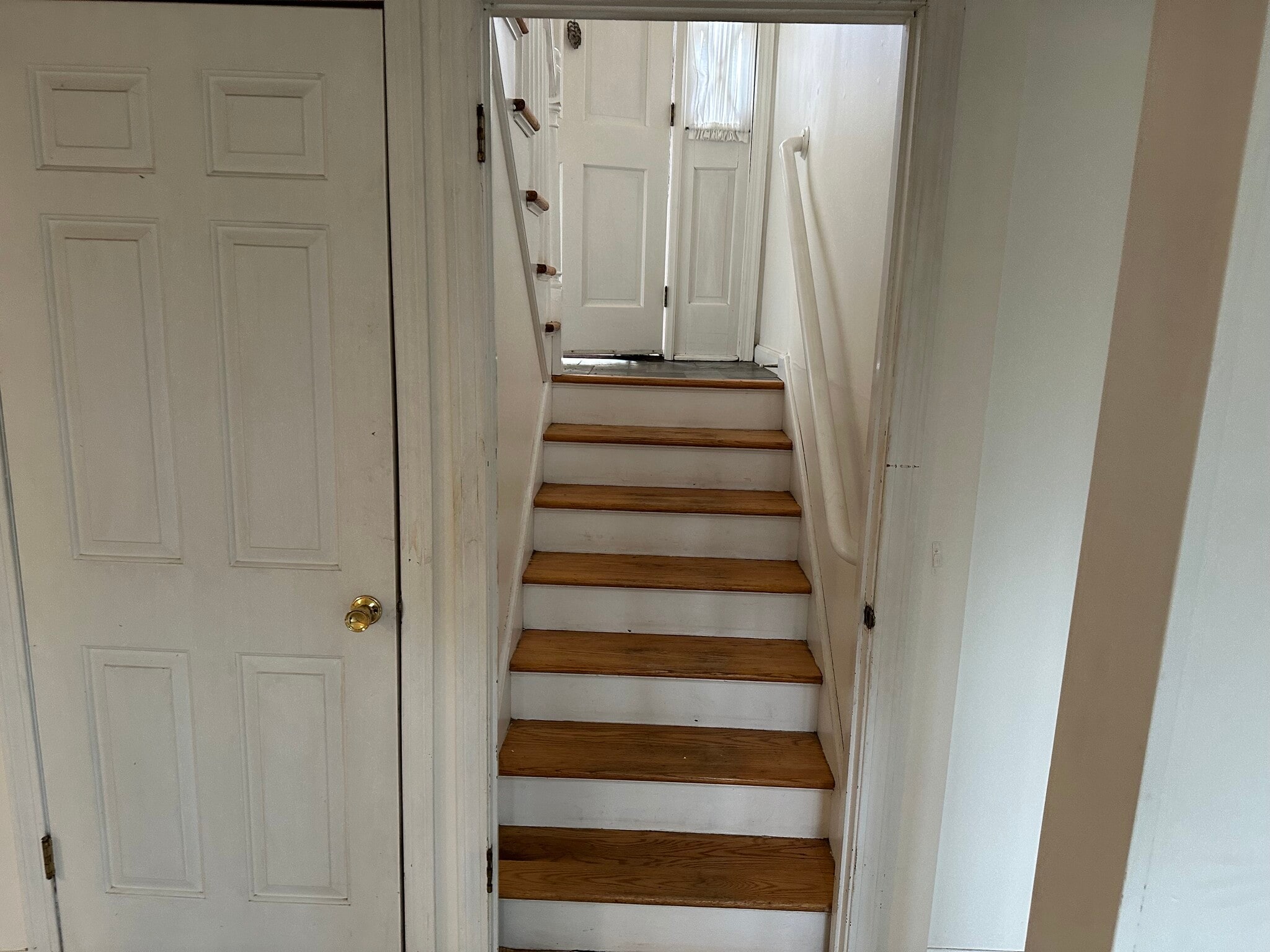 Building Photo - 6 Birch Cir