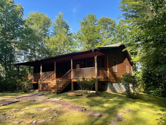Primary Photo - Beautiful Cabin