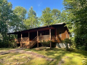 Building Photo - Beautiful Cabin