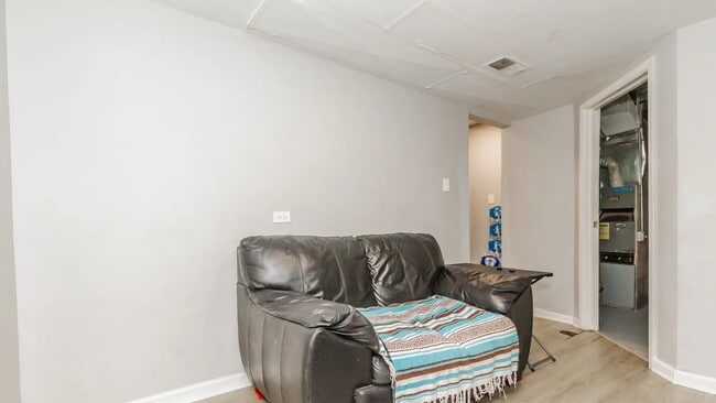 Building Photo - 5141 S Carpenter St