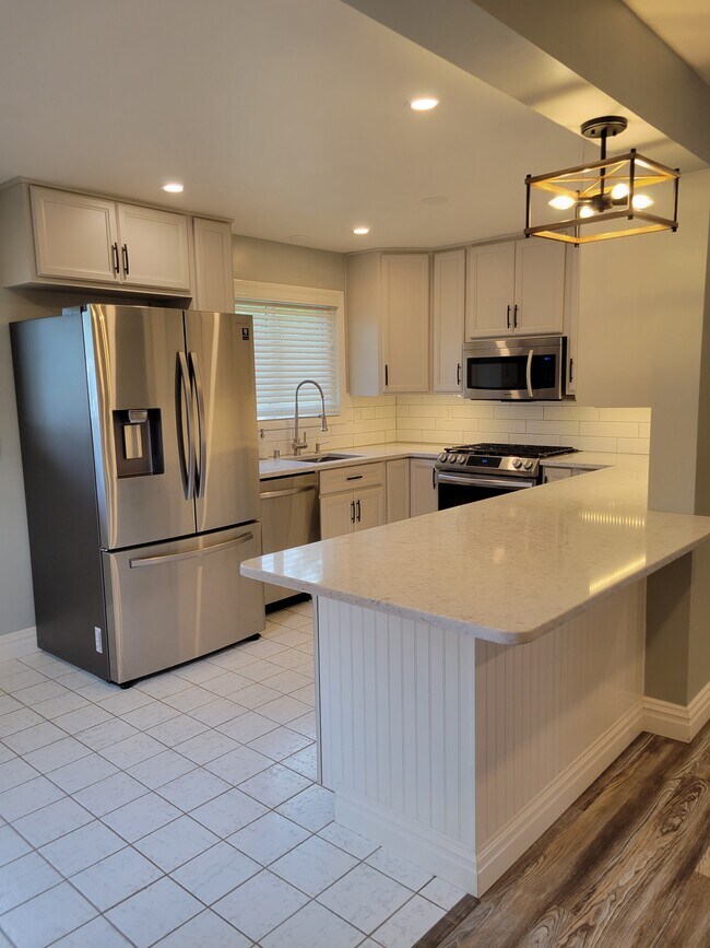 Building Photo - 1107 N Pegram St