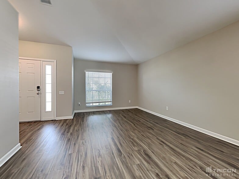 Building Photo - 12429 Cedarfield Dr