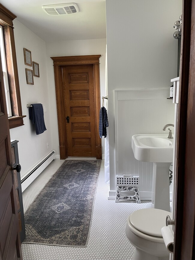 Bath - 11 3rd Ave NW