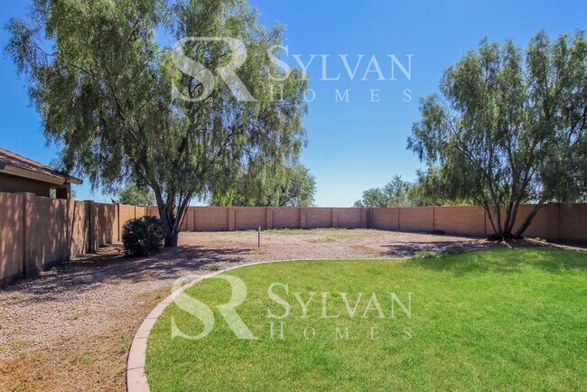 Building Photo - Coming HOME never felt so good!