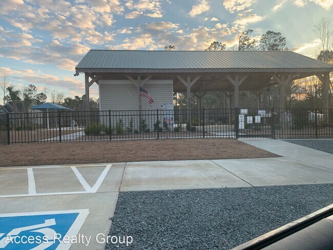 Building Photo - 3 br, 2 bath House - 606 Alston Boulevard