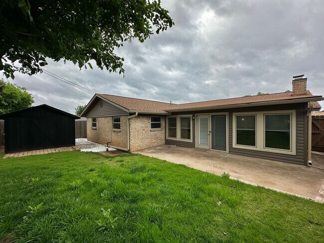 Building Photo - Remodeled Bathrooms