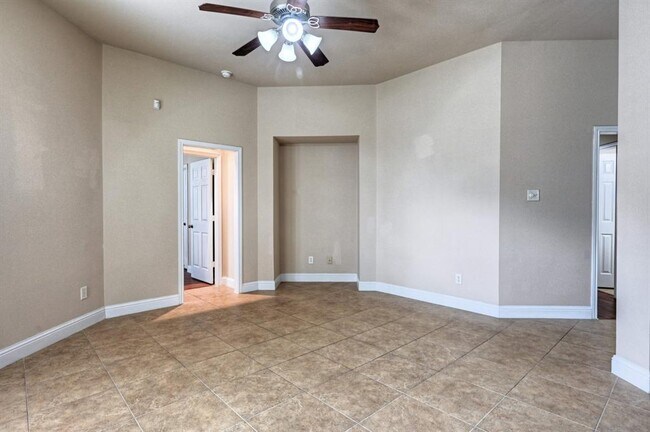 Building Photo - 4523 Long Creek Dr