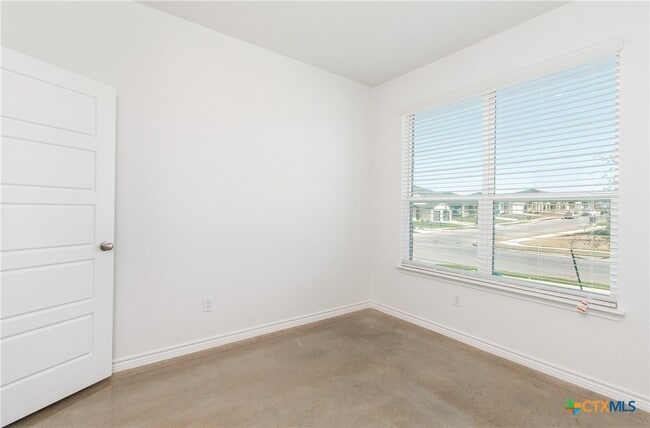 Building Photo - 3907 American Elm Dr