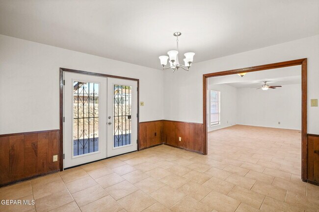 Building Photo - 5313 Bastille Ave