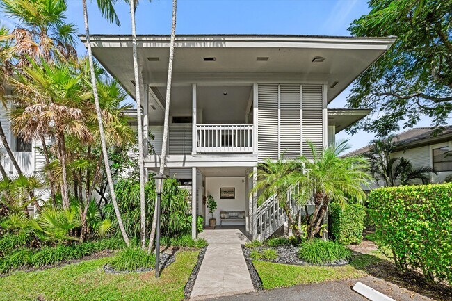 Building Photo - 11842 Pebblewood Dr