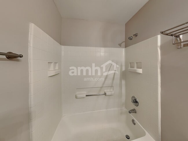 Building Photo - 2269 Jason Dr