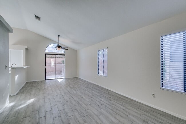 Building Photo - Beautifully Upgraded 3BD/2BA Home in Henderson’s Green Valley