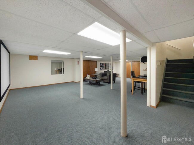 Building Photo - 592 Cabot Hill Rd