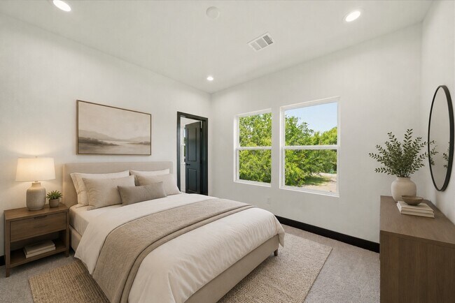 Building Photo - 4439 Gunter St