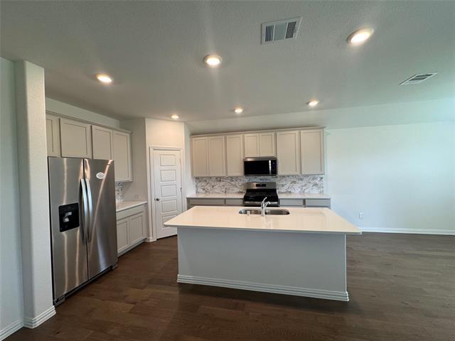 Building Photo - 512 Thorn Crk Dr