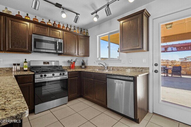 Building Photo - 7248 Copper Trail Ave