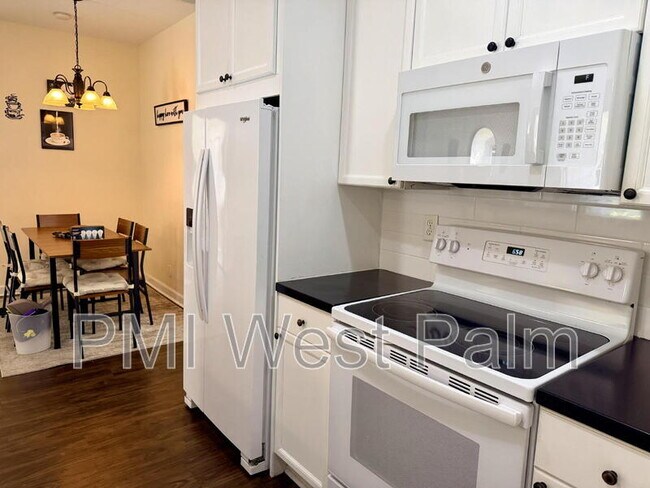 Building Photo - 11973 Sturbridge Ln