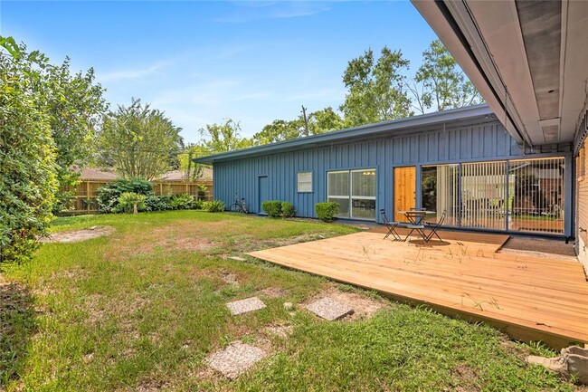 Building Photo - 5143 Cheena Dr