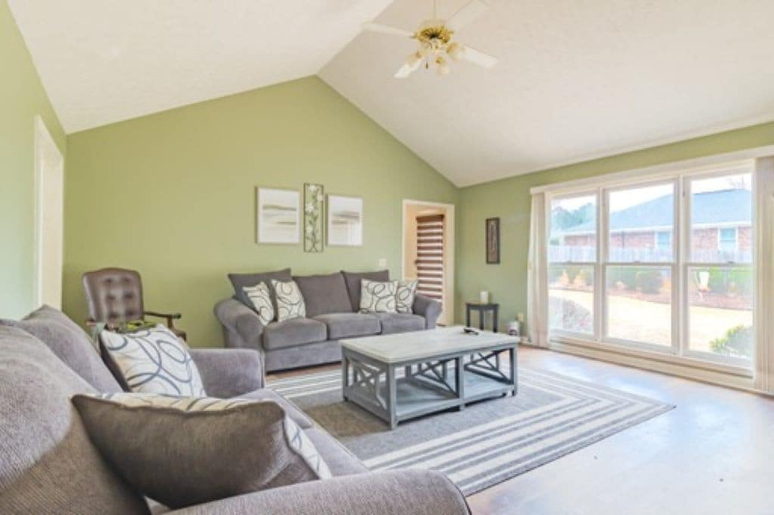 Building Photo - 6498 Yellow Stone Dr