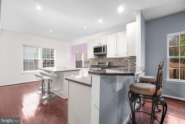 Building Photo - 71 Bismark Dr