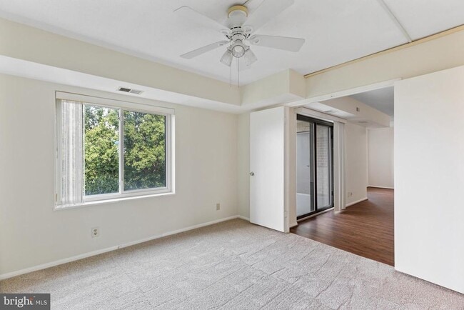 Building Photo - 8370 Greensboro Dr