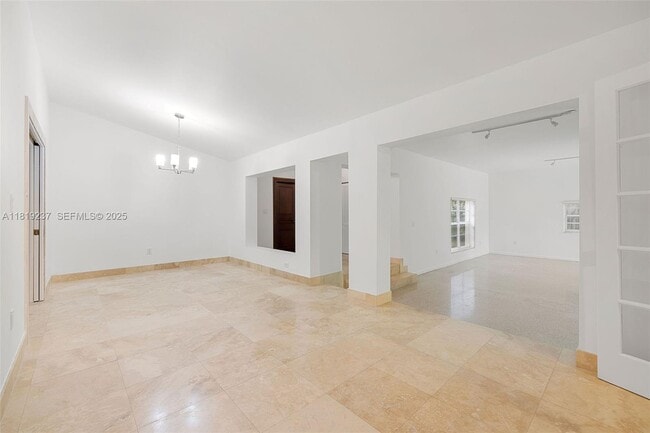 Building Photo - 564 Golden Beach Dr