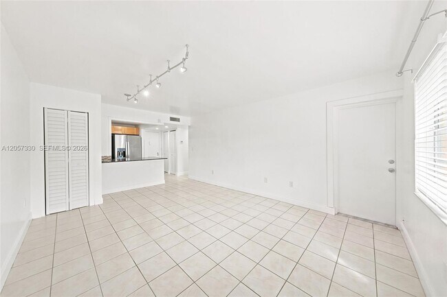 Building Photo - 4384 NW 9th Ave