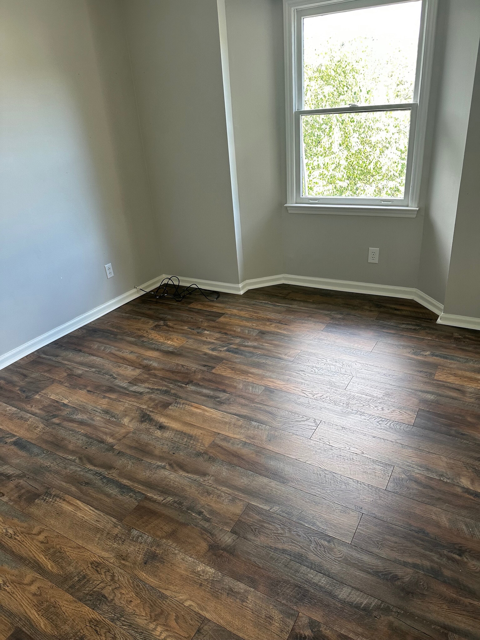 Building Photo - Room in Condo on Meadow Rose Ln