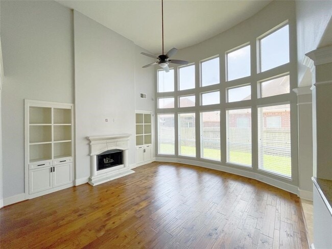 Building Photo - 27423 Sunrise Ranch Ln