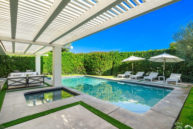 Building Photo - 6 Exeter Ct