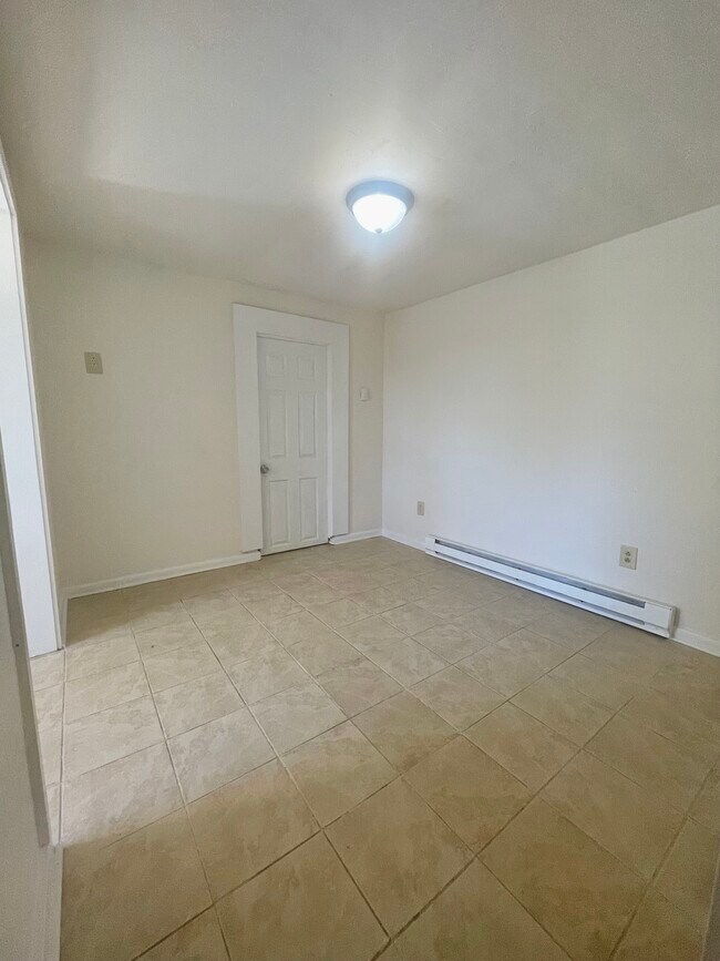 Building Photo - 2584 Virginia Beach Blvd