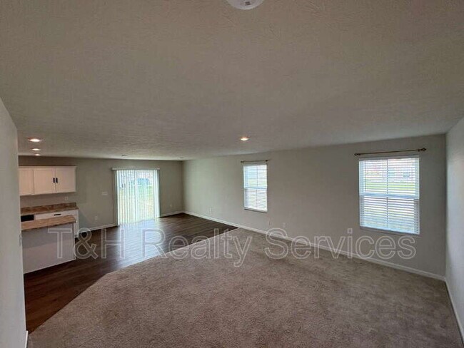 Building Photo - 7183 Finley Crk Dr