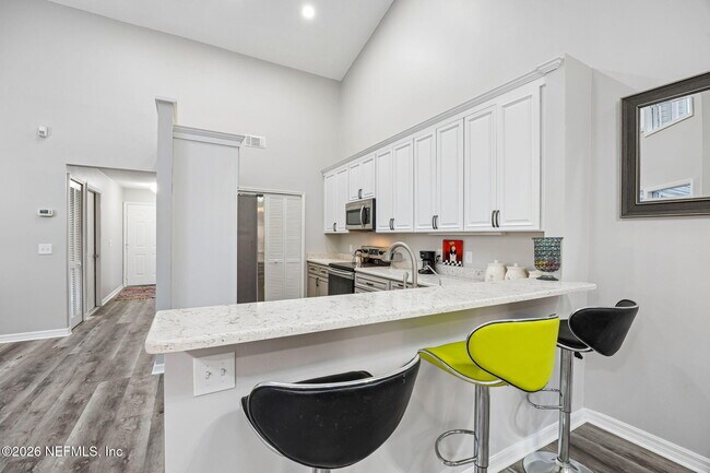 Building Photo - 12036 Arbor Lake Dr