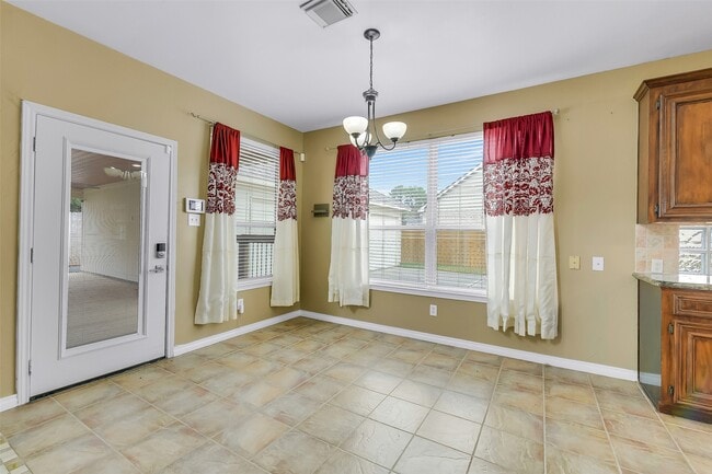 Building Photo - 7619 Limber Bough Dr