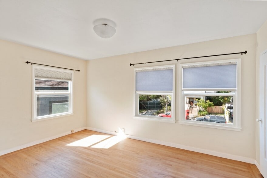 Building Photo - 485 36th St