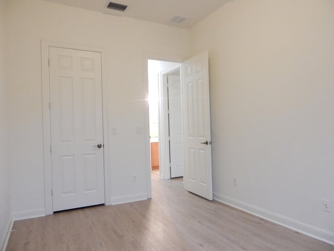 Building Photo - 669 Pacific Grove Dr