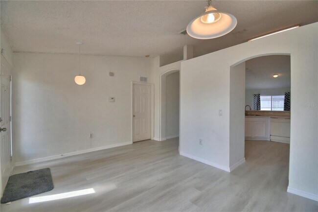 Building Photo - 116 Briarcliff Dr