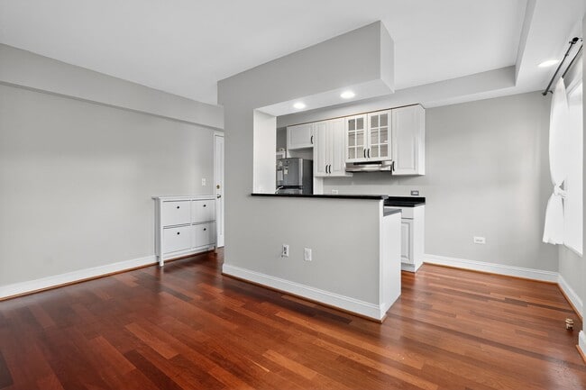 Building Photo - 2100 19th St NW