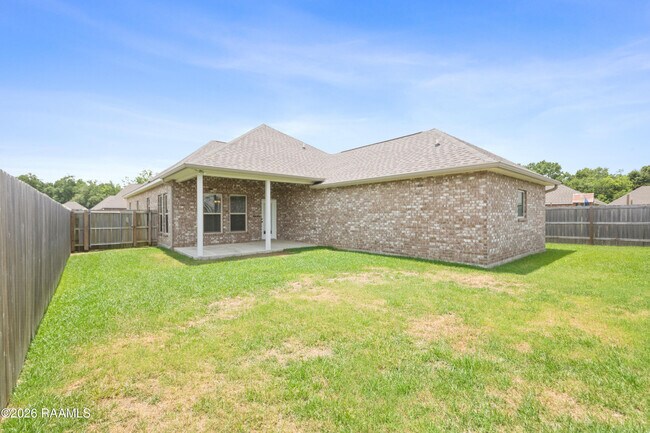 Building Photo - 224 Wild Cherry Ln