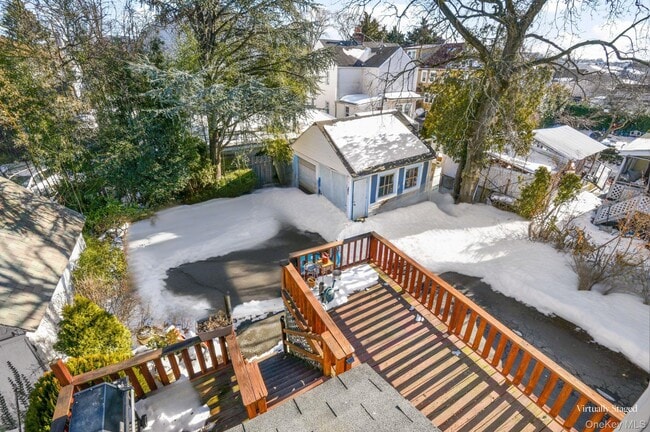 Building Photo - 156 Madison St