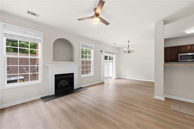Building Photo - 1058 Treymont Ln SW
