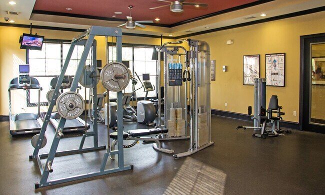 Building Photo - Spacious Comfort with $1,000 Savings!
