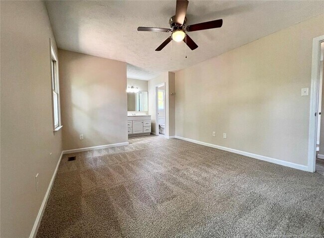 Building Photo - 715 Ashburton Dr