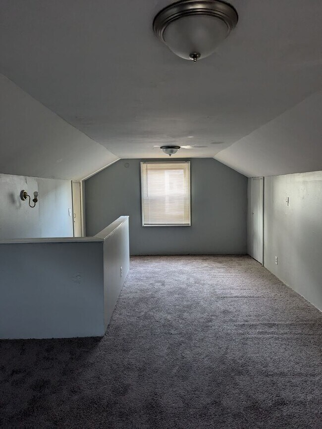 Building Photo - 10440 Nottingham Rd