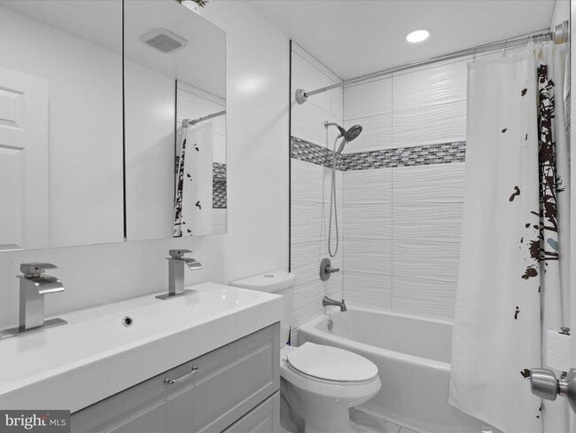 Building Photo - 1012 Richmond Dr