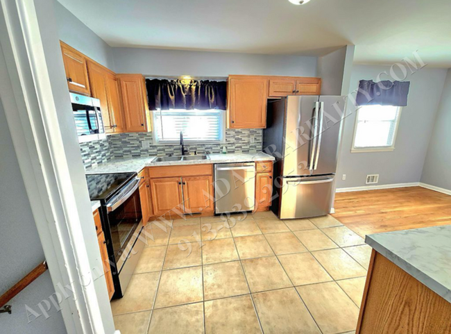 Building Photo - FANTASTIC 3 Bed 2 Bath Home in Overland pa...