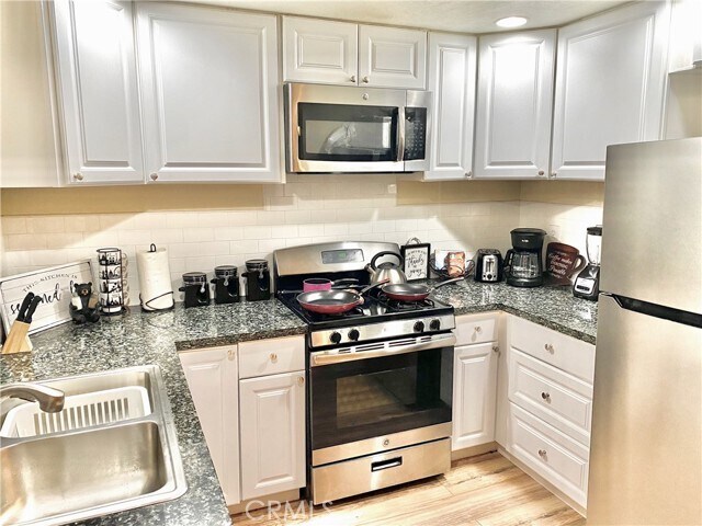 Building Photo - 30322 Live Oak Dr